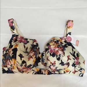 Cacique Cream and Pink Floral Bra New